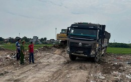 Khởi tố giám đốc công ty vận tải tổ chức đổ trái phép hơn 4.500 tấn chất thải xây dựng ở Hà Nội