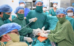Lần đầu tiên tại Việt Nam: Thực hiện thành công can thiệp FETO cứu thai nhi thoát vị hoành nặng 