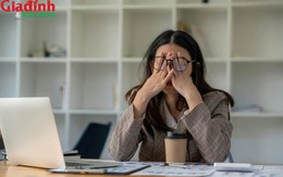Áp lực chỉ muốn buông xuôi, hãy nhớ đến 3 câu nói này để tự 'kéo' mình trở lại