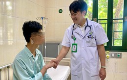 Người mẹ Việt kiều đưa con trai từ Đức về Việt Nam sửa dị tật lồng ngực