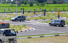 Từ 2027, kỹ năng 'giữ khoảng cách an toàn' được lồng ghép xuyên suốt 12 bài thi sát hạch lái xe ô tô