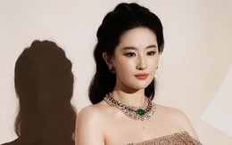 Hồ Ngọc Hà xuất hiện bên Lưu Diệc Phi