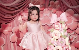 Nhân sinh nhật 3 tuổi con gái Lisa, Khánh Thi nhắn gửi: 'Mong con một đời bình an, khỏe mạnh'