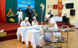 Quảng Ninh: Thi điều dưỡng viên giỏi thanh lịch 2013