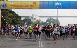 Quảng Ninh: Thắm tình hữu nghị Giải Marathon quốc tế Vịnh Hạ Long 2013 