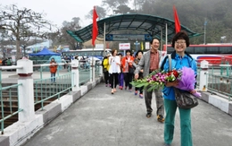Du khách nước ngoài xông đất Hạ Long, Đà Nẵng