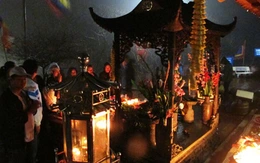 Huyền ảo đêm Yên Tử trước ngày khai hội