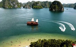 Phi công vũ trụ thứ hai thế giới German Titov được dựng tượng đài trên Vịnh Hạ Long