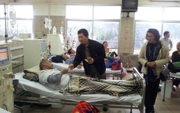 Những người không thể ăn Tết ở nhà