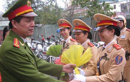 Hải Phòng: Nữ CSGT xuống đường 