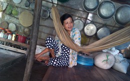 Bi hài chuyện đôi vợ chồng bại sản vì giấc mơ đổi đời... vay tiền chơi xổ số
