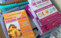 Loay hoay tìm thông tin tuyển sinh