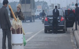 Bánh mỳ làm ùn tắc đại lộ đẹp nhất VN