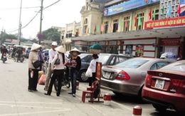 Khó như mua vé ngày nghỉ lễ