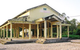 Xây chợ tiền tỷ để... phơi sắn