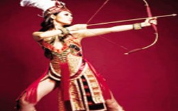 Mỗi tuần 7 chuyện: Váy của Hoàng My gây tranh cãi