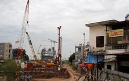 Chậm tiến độ dự án cầu Nhật Tân, Hà Nội: 10 phần, ai hi sinh được 9?