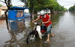 Đừng cố nổ máy qua vùng ngập nước