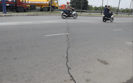 Xuất hiện vết nứt trên đại lộ Đông Tây