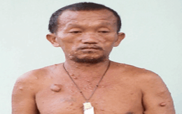 Nỗi lòng “quái nhân” nơi nghĩa địa