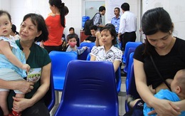 Phụ huynh ồ ạt cho trẻ nghỉ học tránh dịch sởi