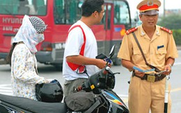 Cấm không được mang nhiều tiền đi làm: "Không có lửa, làm sao có khói"