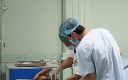 Gãy 'của quý' sau tai nạn giường chiếu kinh hoàng