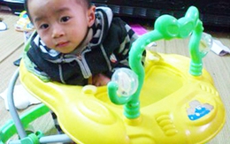 Bé 11 tháng tuổi 3 lần trở về từ cõi chết