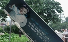 Hà Nội: Một ngày sau trận lốc kinh hoàng