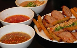 Nhâm nhi nem nướng tôm đầu tiên tại Sài Gòn