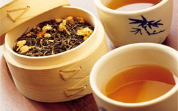 Nước trà đặc tốt hơn nước súc miệng 