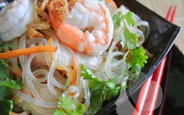 Hấp dẫn với miến trộn tôm thịt