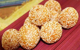 Làm bánh rán lúc lắc ngày thu 