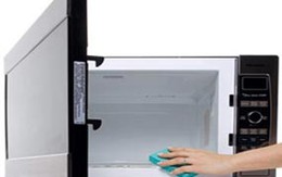 Mẹo làm sạch lò vi sóng nhanh chóng 