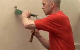 Cách vá lỗ thủng trên tường thạch cao