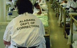 Chấn động những vụ hãm hiếp trong nhà tù