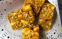 Tự làm kẹo lạc nhâm nhi ngày lạnh