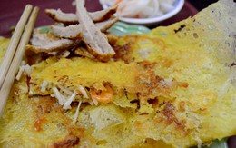 Bánh xèo trong nhà cổ phố Đội Cấn