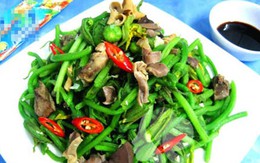 Giản dị với bông bí xào lòng gà