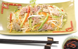 Giòn ngon lòng gà xào miến
