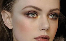 Đánh phấn mắt đẹp hợp với từng dáng mắt