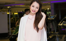 Jennifer Phạm thanh lịch khi diện đồ công sở