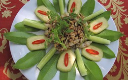 Về Cà Mau ăn mắm ong rừng