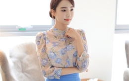 Áo, váy hoa cho cô nàng công sở thêm xinh