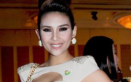 Lỗi trang điểm thảm họa của Hoàng Yến