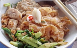 Bữa chiều ngon rẻ với bánh đa, miến trộn khu Thành Công