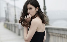 Những dáng váy đen bạn nên đầu tư cho tủ đồ