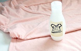 Tẩy vết bẩn trên quần áo cotton màu