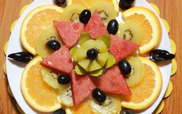 Trang trí đĩa hoa quả đơn giản mà đẹp