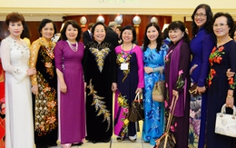 Dược sĩ Lê Thị Bình tham dự Hội nghị Thượng đỉnh Phụ nữ toàn cầu 2014 